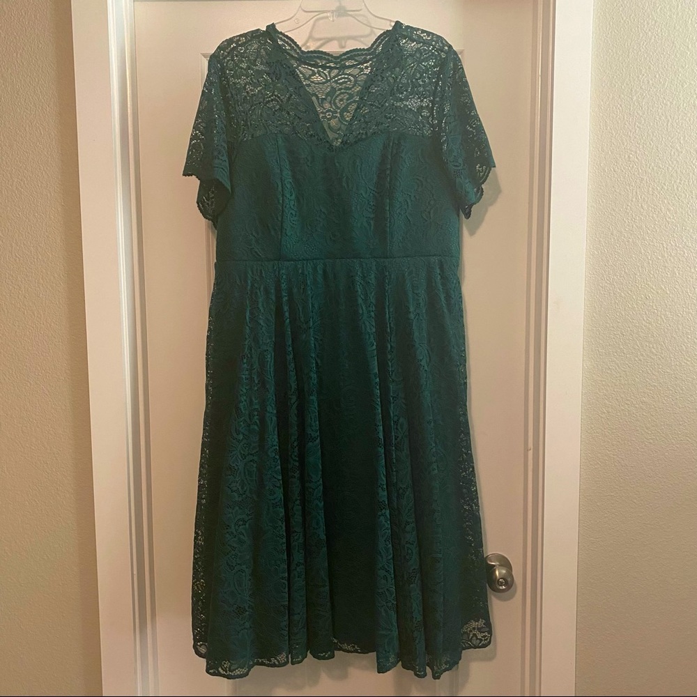 Torrid Special Occasions Green Lace & Tulle Midi Dress